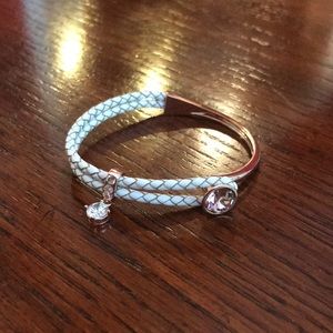 Rose gold and white leather bracelet